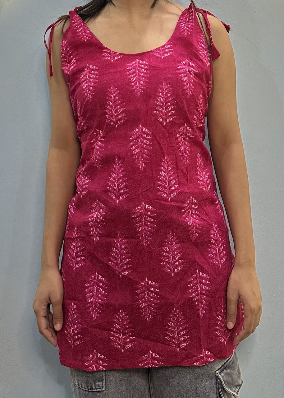 Trendy Sleeveless Cotton Kurti